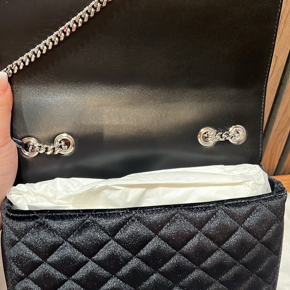 •New Versace bag - Picture 6 of 8